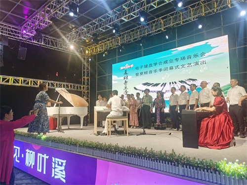张家界红河谷,张家界户外,张家界好吃好玩,张家界农家乐,
